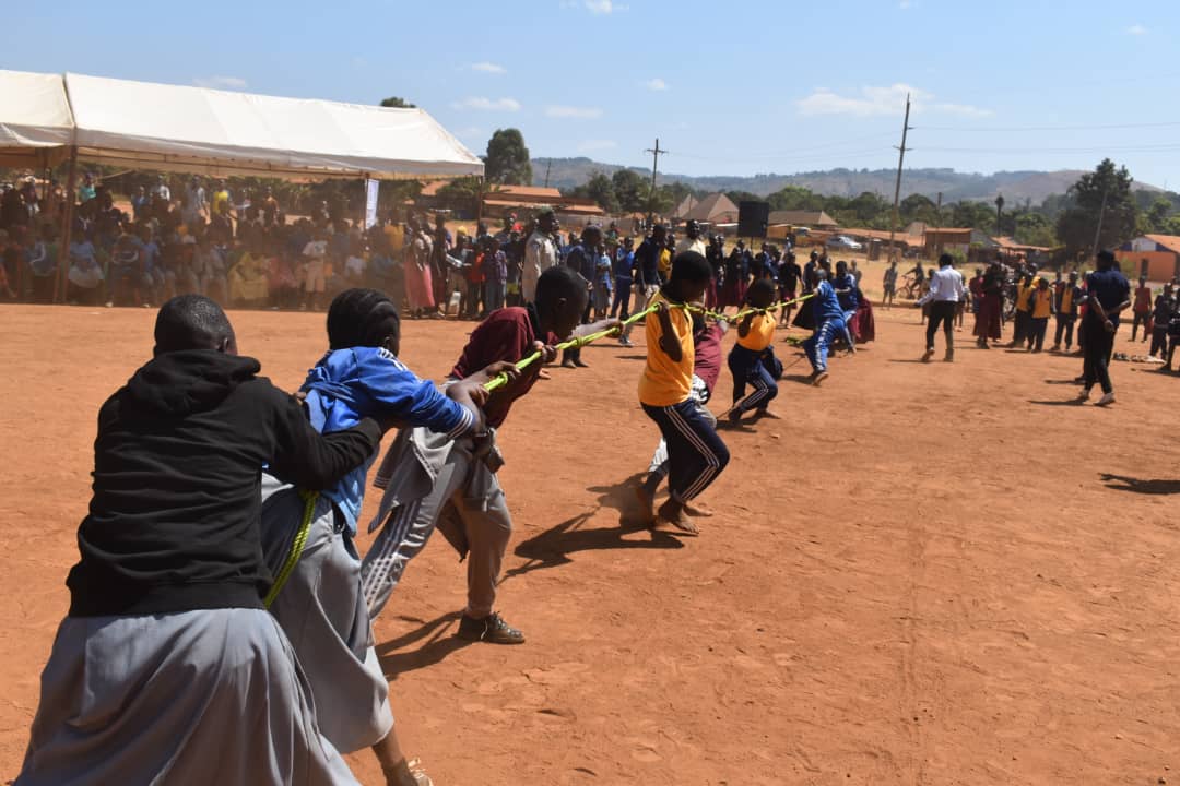 TzRedeso's tweet photo. Maadhimisho ya siku ya Mtoto wa Africa yamefanyika Leo Halmashauri ya Mji Kasulu.
Kauli Mbiu: ELIMU JUMUISHI KWA WATOTO IZINGATIE MAARIFA,MAADILI NA STADI ZA KAZI. https://t.co/V5iuqiMeo6