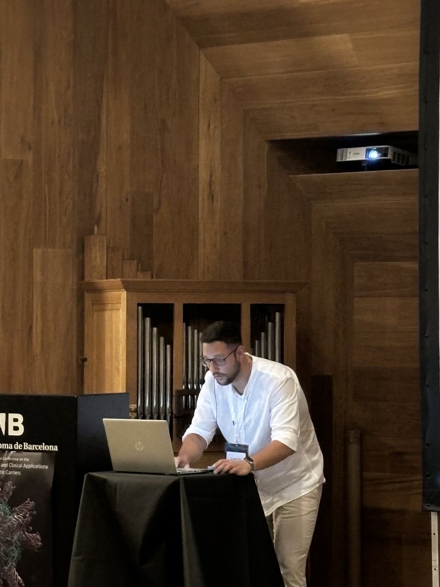 MaMBIOGroup's tweet photo. Congratulations to @UfanoCarlos , our final-year PhD student, on his outstanding presentation at @magmeet24 about the synthesis of zero-valent iron nanoparticles! Your research is paving the way for exciting advancements. #MAGMEET24 #Nanotechnology #PhDAchievement @icmm_csic https://t.co/u1jAjPzGrd