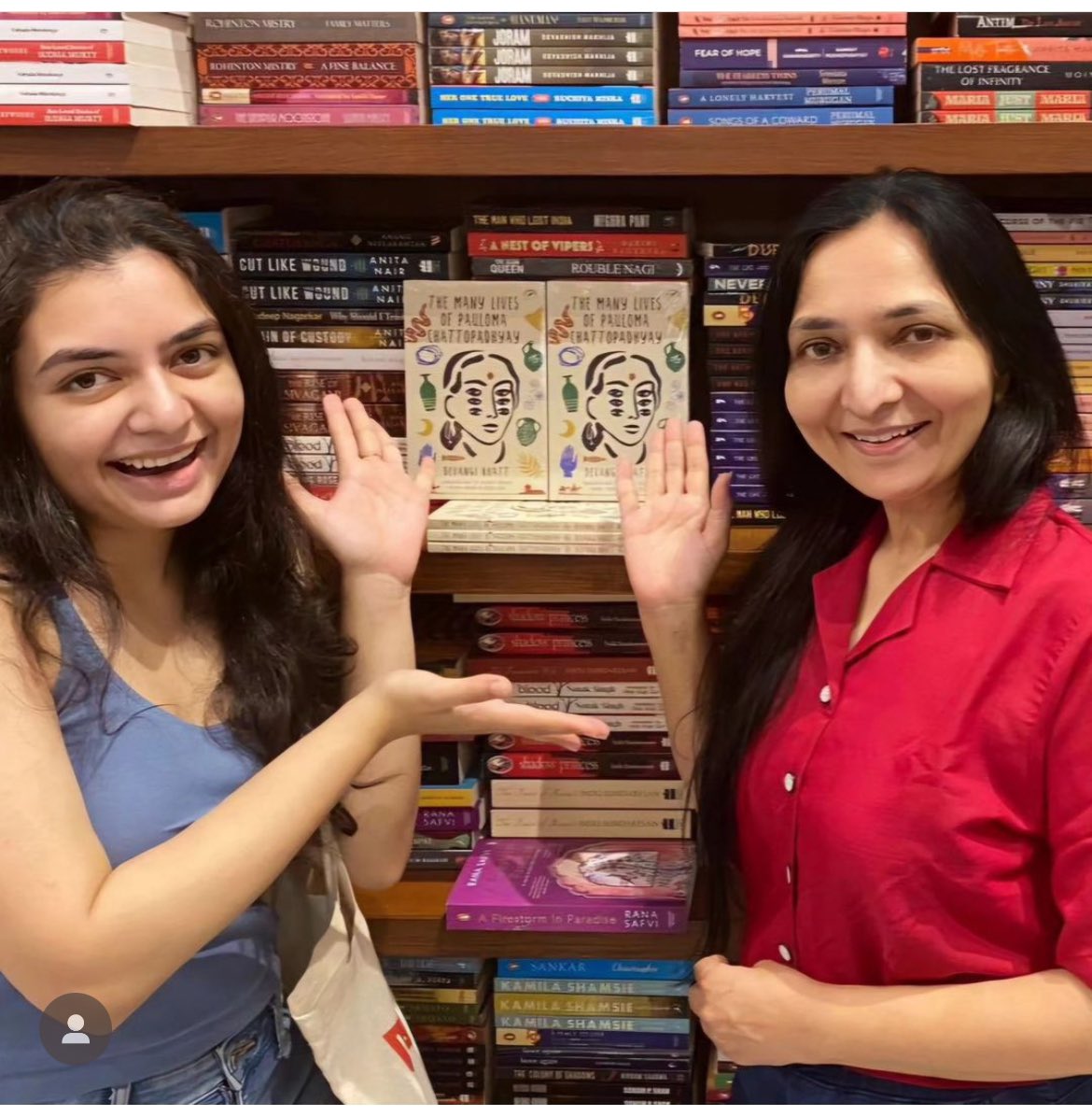 word_famous's tweet photo. New book release 😍

Translation of #SahityaacademyAwardWinner 
By @bhatt_devangi

When regional gems are translated,it’s the best part of publishing 🤩
#gems of translation

Order this contemporary fiction now :
The Many Lives of Pauloma Chattopadhyay https://t.co/oJq1MUdsIc https://t.co/aLCnpmtK3T