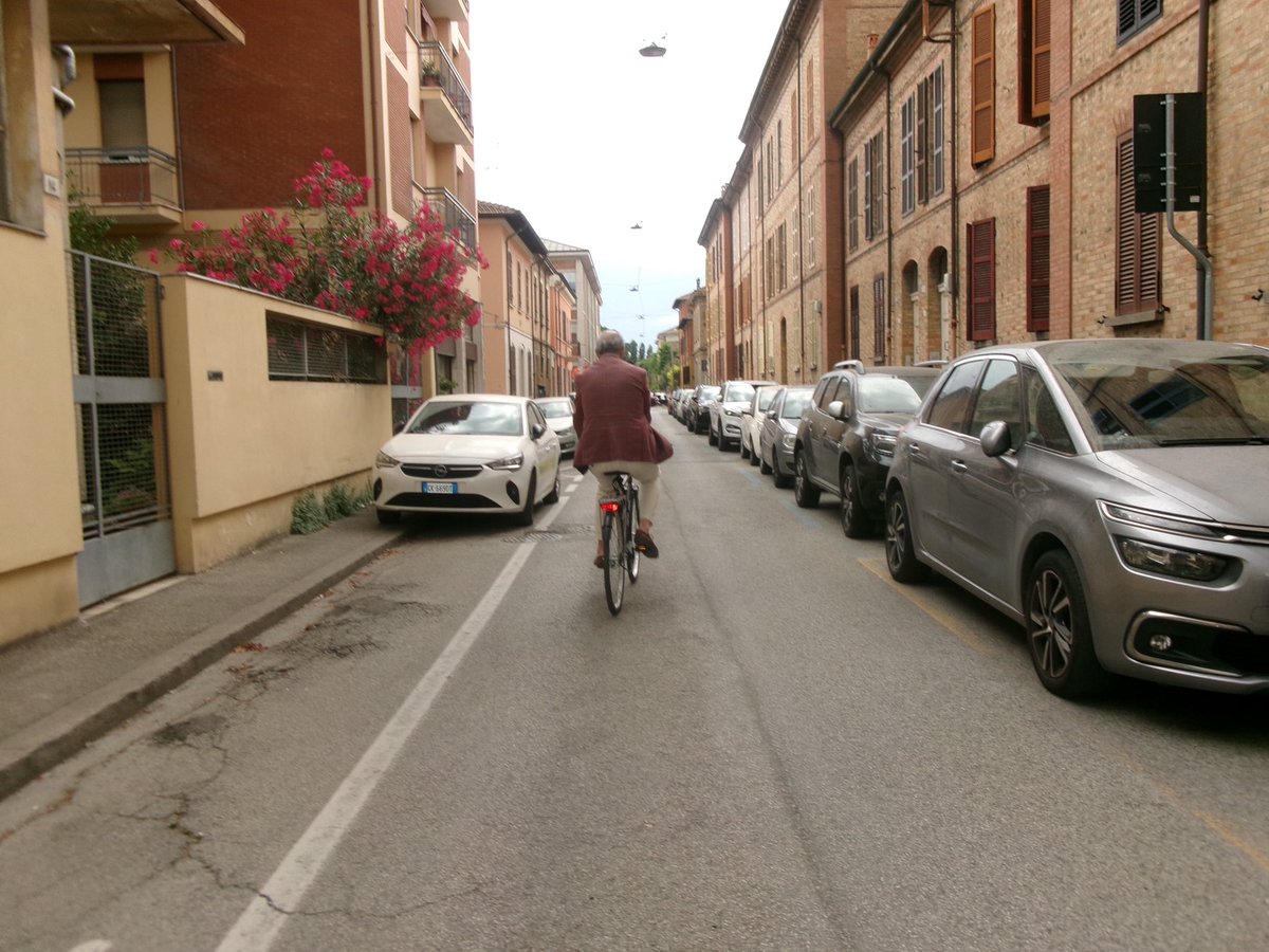 c_tracknastics's tweet photo. My classmate and I on our way to practice our international reporting skills in Ravenna, Italy🇮🇹 #assignmentbologna2024 https://t.co/txVplf8PqK