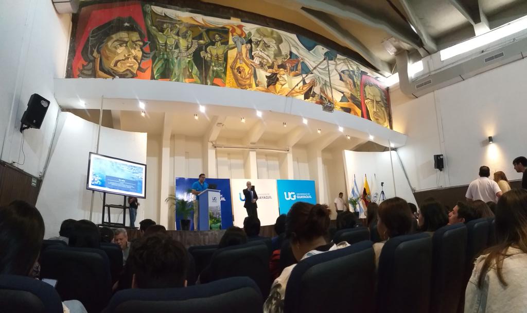 orlandoojaya's tweet photo. Conferencia ✅
#UG
#LGIG
Transformación digital y evolución tecnológica https://t.co/h20IWiIZM1