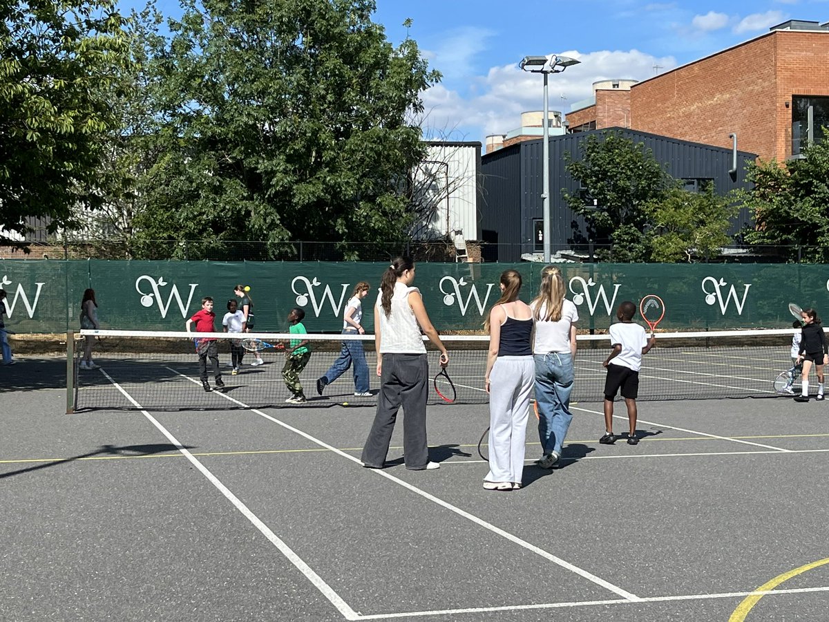 Partnership_WHS's tweet photo. SHINE reunion 2024, reconnecting today has been so lovely, even the sun joined us! @Head_WHS @WimbledonHigh https://t.co/TFan6M4uCK