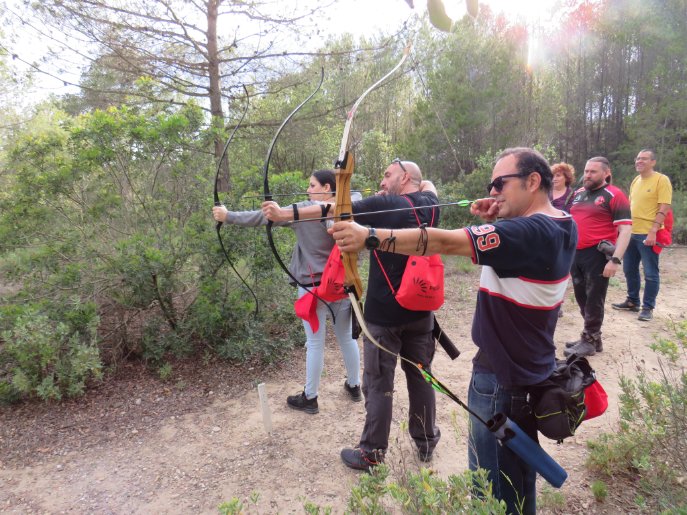 ArquerosdeRubi's tweet photo. Más grupos, esta vez de empresas, han venido al club ha probar el tiro con arco!

Quieres probar nuestro deporte, envíanos un email a info.arquerosderubi@gmail.com https://t.co/Rqm9Yup9Ry