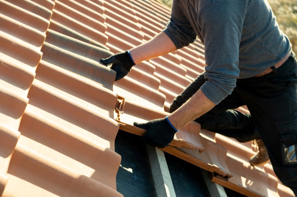 RoofLifeInc's tweet photo. Roof-Life Construction enjoys meeting all of San Ramon, and also welcome our neighbors in Dublin and Sunol! Pay us a visit! https://t.co/28neWIHi92 #RoofingServices #Roofing #RoofingCompany #TileRoofExperts https://t.co/FWmjzBpBLt