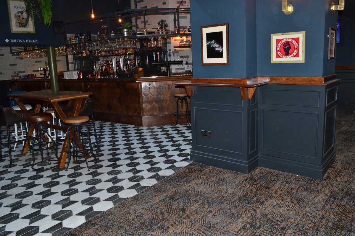 We’ll bring our showroom to your business‼️😁

That’s right! Not only do we do domestic home visits, but we do commercial business visits too!

Just give us a call on 01772 250682 to book a visit from one of our amazing staff📞

#mobileshowroom #showroomtohome #homevisits