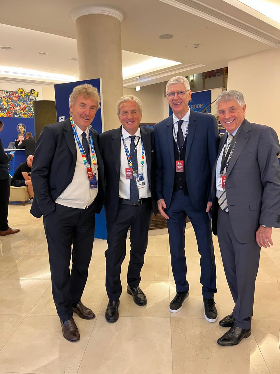 UEFA İcra Kurulu Üyesi Servet Yardımcı, Türkiye - Gürcistan maçı öncesinde UEFA Başkan Vekili Zbigniew Boniek, Arsène Wenger, Premier Lig kurucusu ve Arsenal’in eski sahibi David Dein ile bir araya geldi. #Euro2024