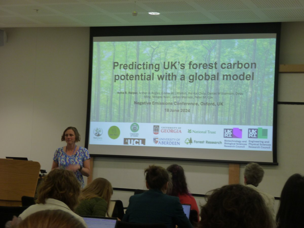 _NetZeroPlus's tweet photo. Members of our team @DocAHarper Anna Harper and Hsi-Kai Chou presenting at the Forestry session at #NegativeCo2conference on the potential contribution of UK forestry to #uknetzero as predicted by land use modelling. https://t.co/YrI55gER6V