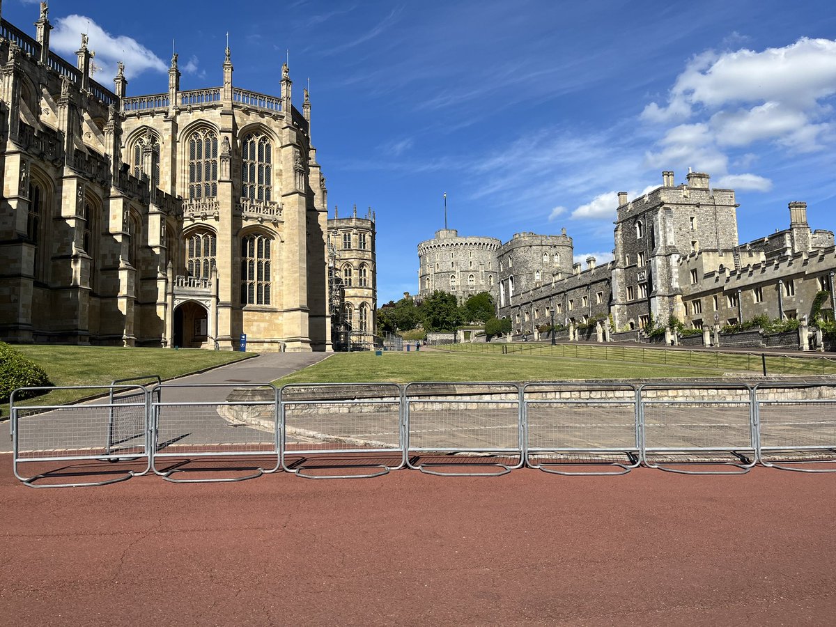 Not your typical venue safety meeting this morning:
If you see a red laser focused on you, you’re going the wrong way. Turn back immediately.  I guess you only get lost once?