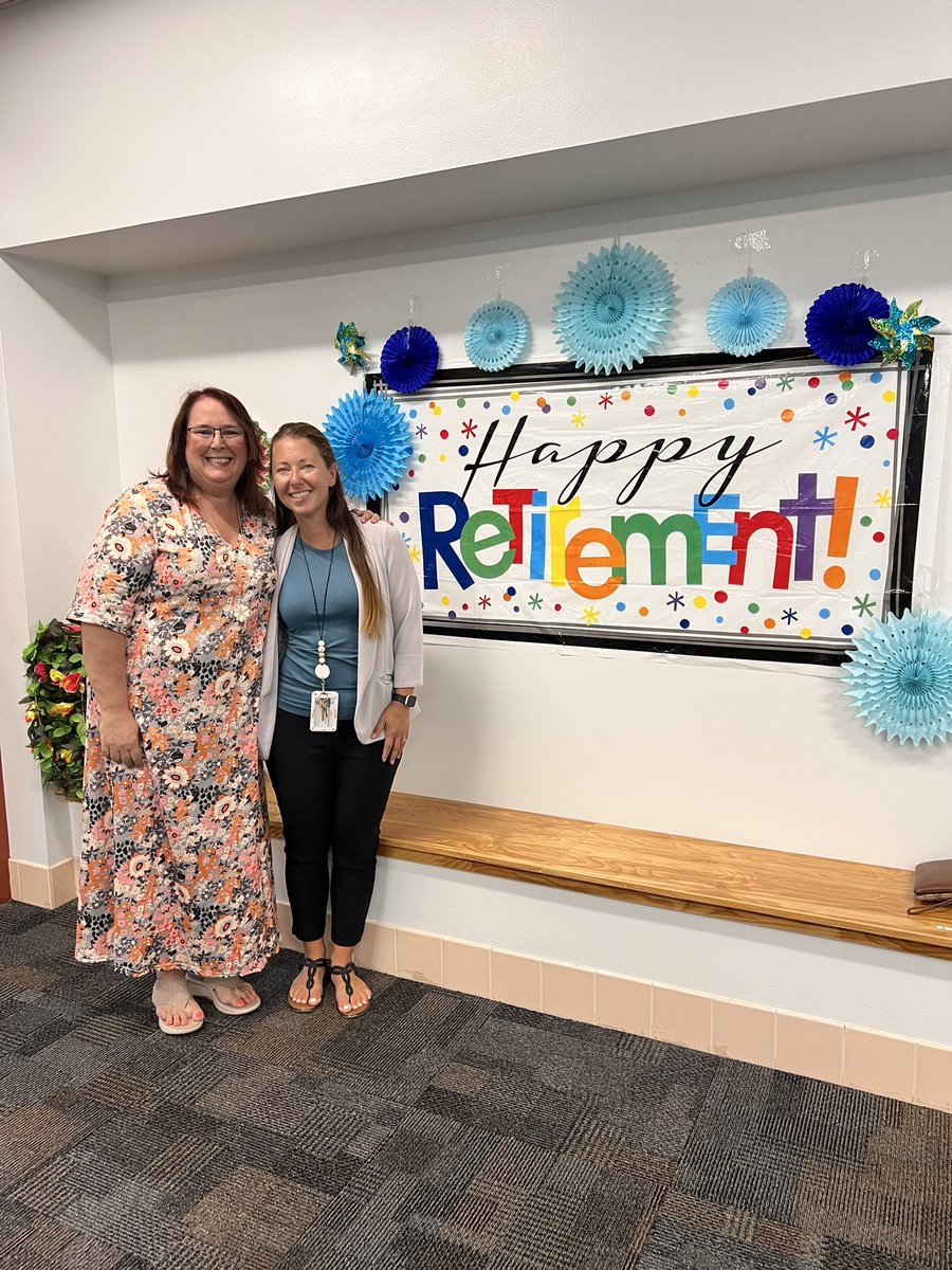 Celebrated <a href="/TechMomVB/">Katie Knapp</a> yesterday!    Congratulations on your RETIREMENT!   We miss you already at <a href="/BaysideMSVBCPS/">Bayside MS-VBCPS</a>!