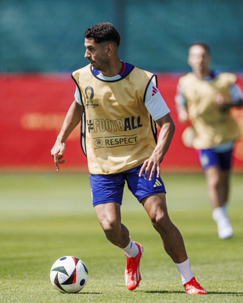 Ayoze Perez tweet media