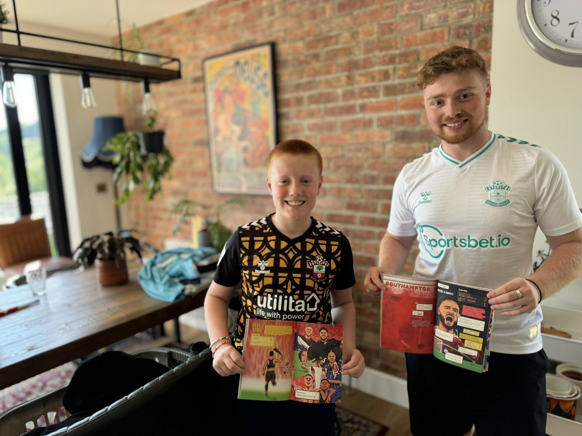 Luke Tomlin (@stjacob06) on Twitter photo Knew they’d be good but I didn’t expect them to be this good! 🤩
Fantastic work, <a href="/jtqdraws/">James Quartly</a> 👏🏻
One happy son and one happy nephew 😇
<a href="/SouthamptonFC/">Southampton FC</a> #SaintsFC Knew they’d be good but I didn’t expect them to be this good! 🤩
Fantastic work, <a href="/jtqdraws/">James Quartly</a> 👏🏻
One happy son and one happy nephew 😇
<a href="/SouthamptonFC/">Southampton FC</a> #SaintsFC