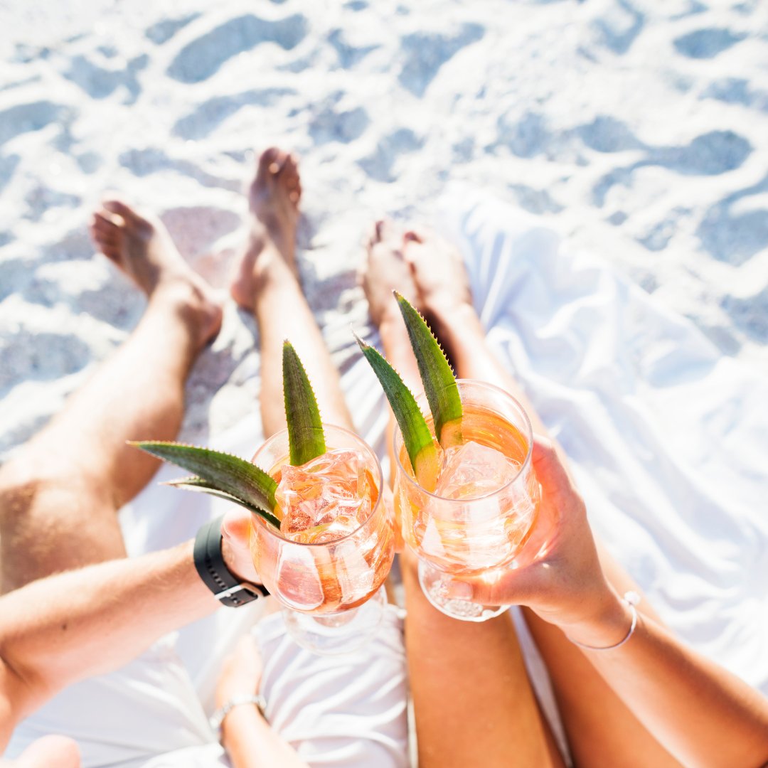 Find summer's spirit in every sip. 🌞🌊 Discover your next adventure with a glass of Eterno Verano tequila in hand. Where will the waves take you? #EndlessSummer #TequilaAdventures #EternoVerano