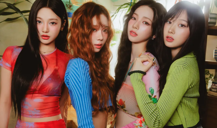 AboutMusicYT's tweet photo. TWICE's Nayeon reveals that she listens to aespa and NewJeans when she showers. https://t.co/WENoMW3ZfJ