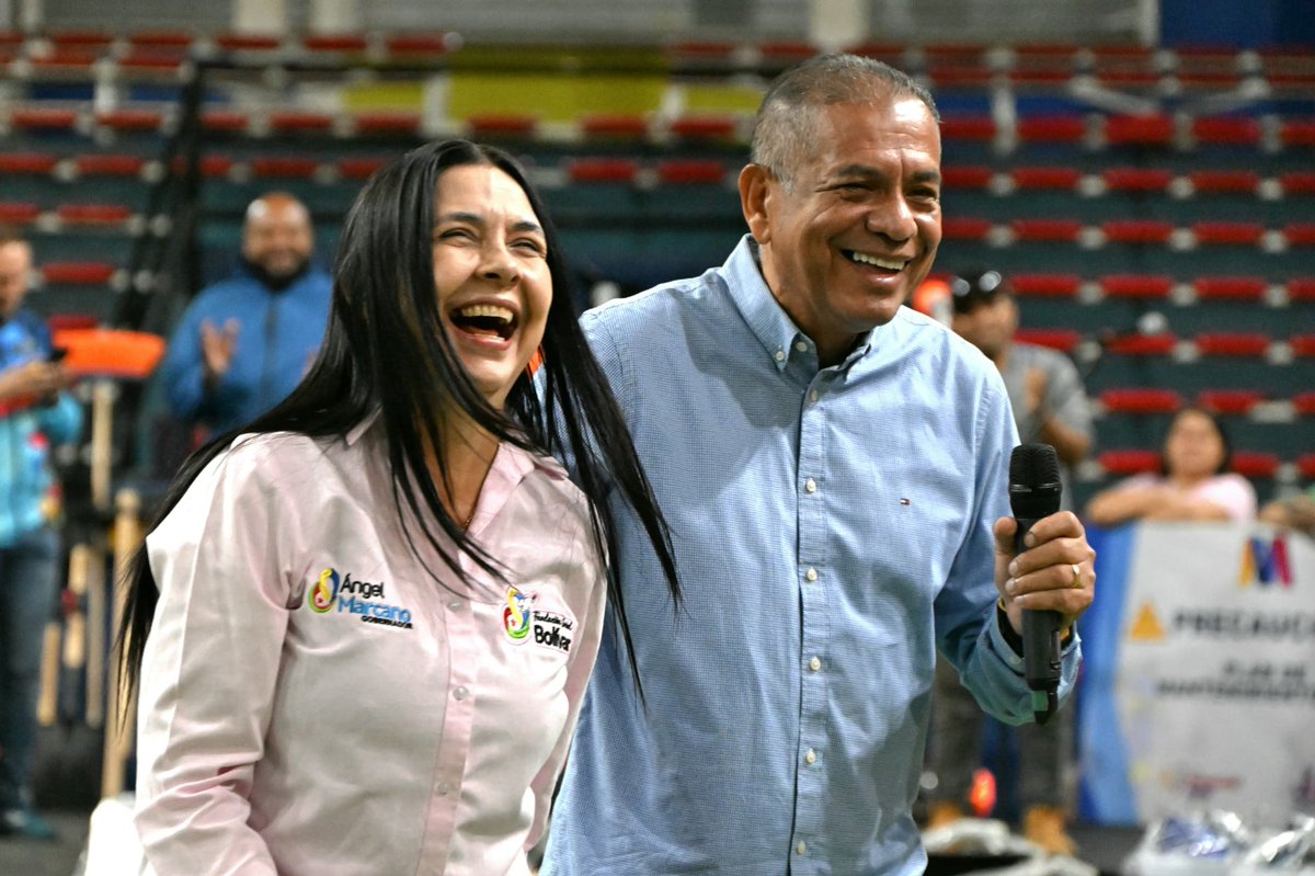 amarcanopsuv's tweet image. Seré breve : El Plan Bolívar Bonito ha llegado . 

Mil gracias Presidente @NicolasMaduro por tanto apoyo para el pueblo