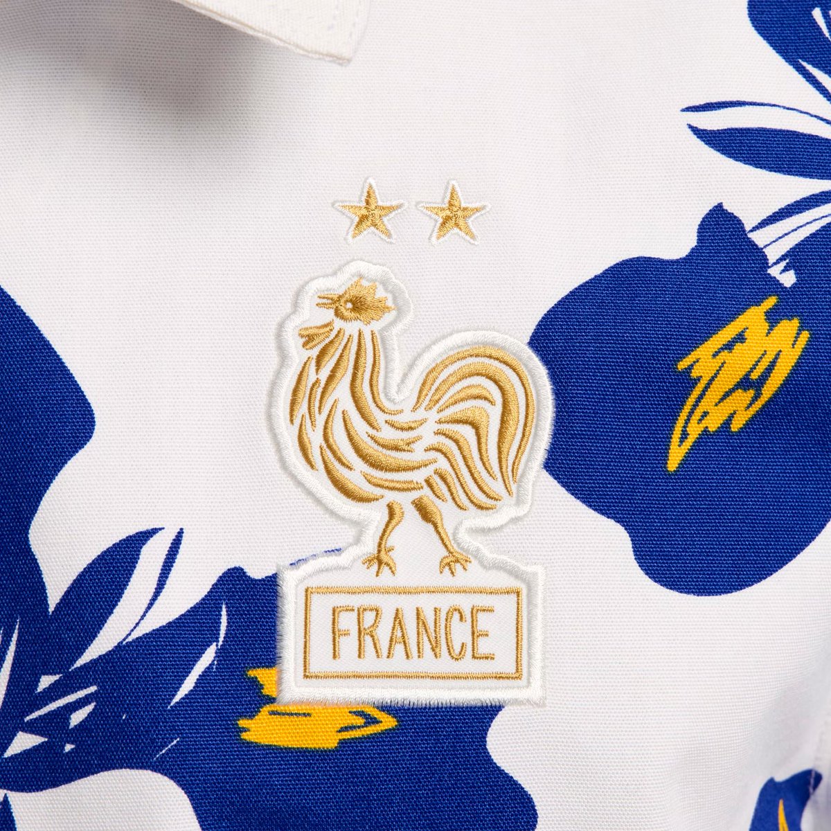 sdmlinks's tweet photo. 🚀 Lançamento:
🇫🇷 A Nike brincou nessa.

Overshirt Nike x França
Disponível do P ao GGG

Na Nike: https://t.co/KWq7qLZpoH https://t.co/BZcX4vbtnz