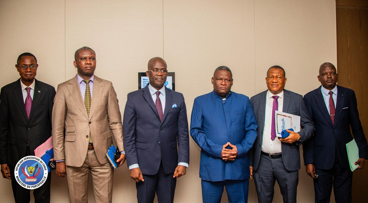 JLBussa's tweet photo. #RDC Poursuivant les consultations, des échanges ont eu lieu avec l'Association Nationale des Établissements Publics et Entreprises du Portefeuille (ANEP) Discutions sur la vision du secteur du Portefeuille et la collaboration entre les Entreprises et le Ministère du Portefeuille https://t.co/iaMRfz6hhU