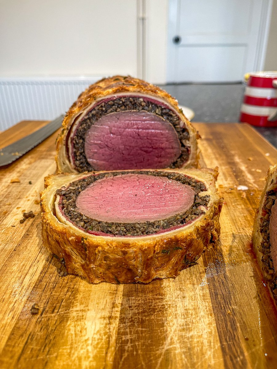 ben_racey's tweet photo. Made a beef Wellington then stuck the leftovers in a sandwich!

https://t.co/OhoY935UPv https://t.co/KL9aKYw3Iq