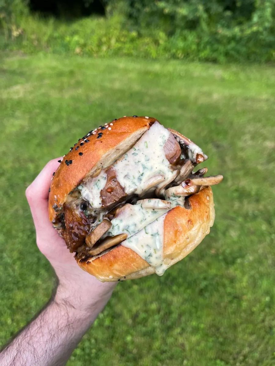 ben_racey's tweet photo. Made a beef Wellington then stuck the leftovers in a sandwich!

https://t.co/OhoY935UPv https://t.co/KL9aKYw3Iq