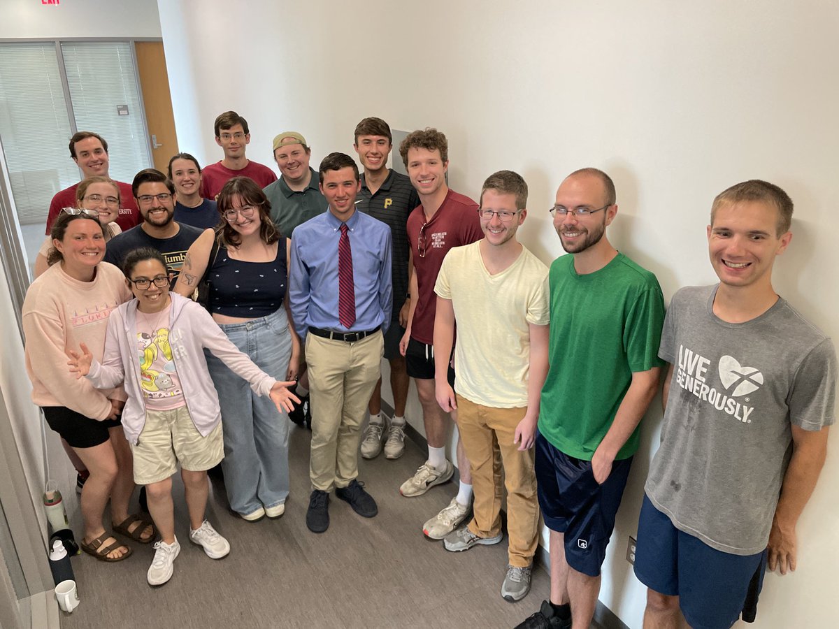 tpsilas18's tweet photo. Yesterday, I successfully defended my master’s thesis on the June 6, 2020 western US derecho! A few more edits still, but the hard part is done. Thanks to all who came both in person and on zoom! https://t.co/td311Klu4T
