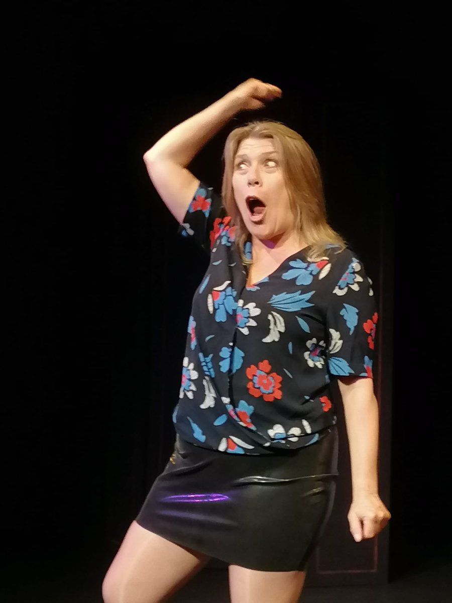 Our actress DEBBIE BIRD is touring #Buzzing and you can catch it this Saturday!

Tickets: tickettailor.com/events/boltong…