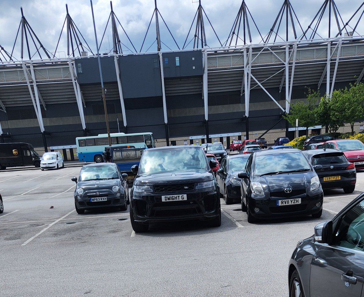 TopShagger86's tweet image. Spotted earlier today. Spot of Padel and a new deal?

#dcfc #dcfcfans
