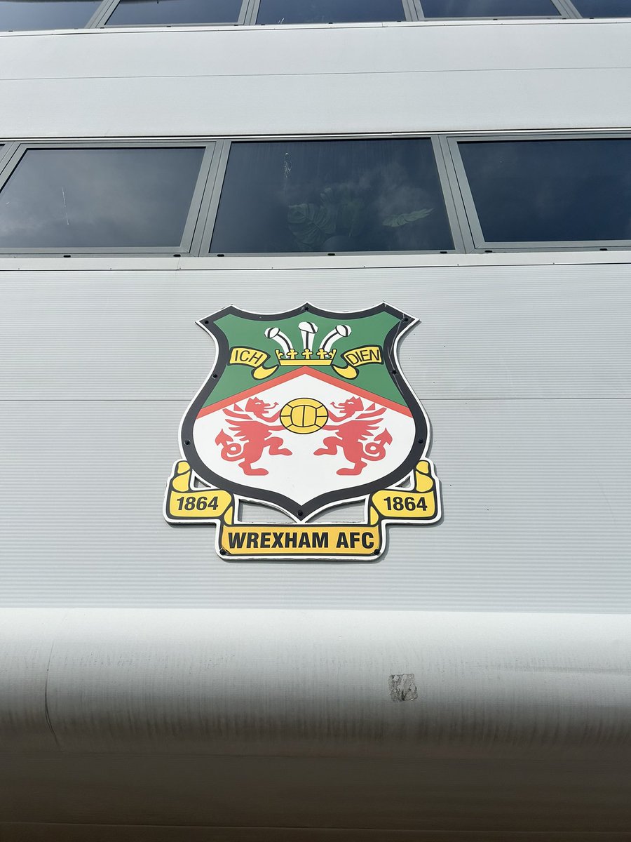 An amazing day in Wrexham for the latest sharing in the national <a href="/TheWallich/">The Wallich</a> #StoryProject that I am so proud to be lead artist on.

Amazing support from <a href="/ClwydTweets/">Theatr Clwyd</a>  and terrific facilitating from <a href="/Winstonbranche/">Winston Branche</a> with our brilliant participants!

The power of storytelling!