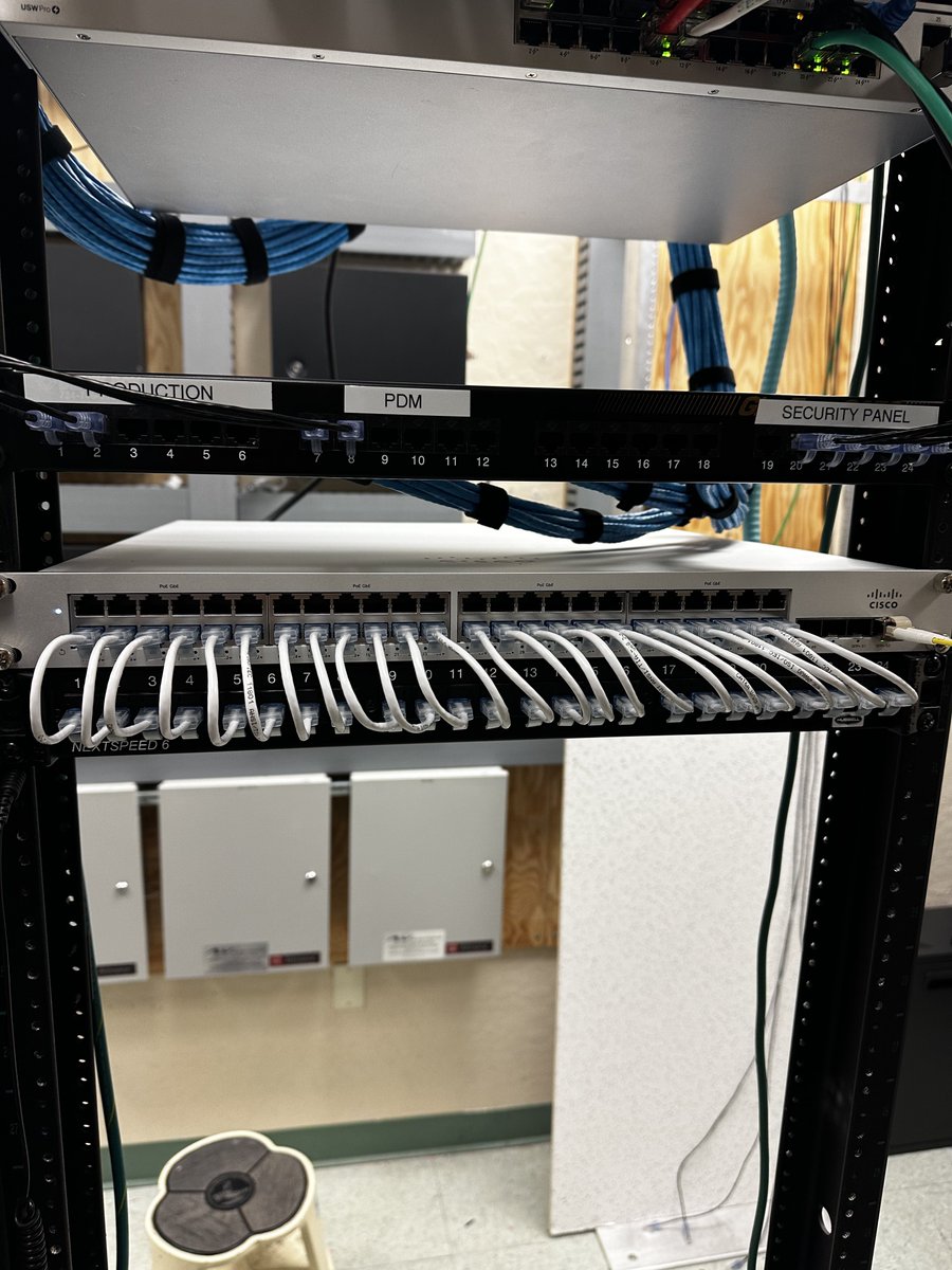 EuroEclipse's tweet image. Doing some cable cleanup here while installing a new @meraki MS250.
New structured cabling to come.