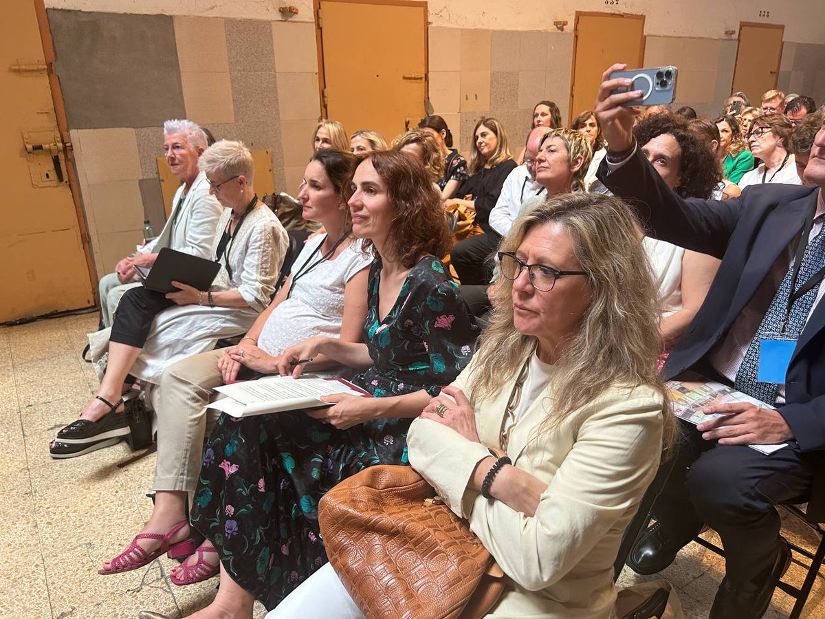 🗣️ "Hem de transitar d'una justícia excessivament retributiva i punitiva cap a un model més restauratiu i humanista, més democràtic i social".

🎯 Paraules de la consellera <a href="/gemmaubasart/">gemma ubasart</a> durant la inauguració del V Congrés de Mediació 2024 organitzat per l'ICAB i GEMME i que