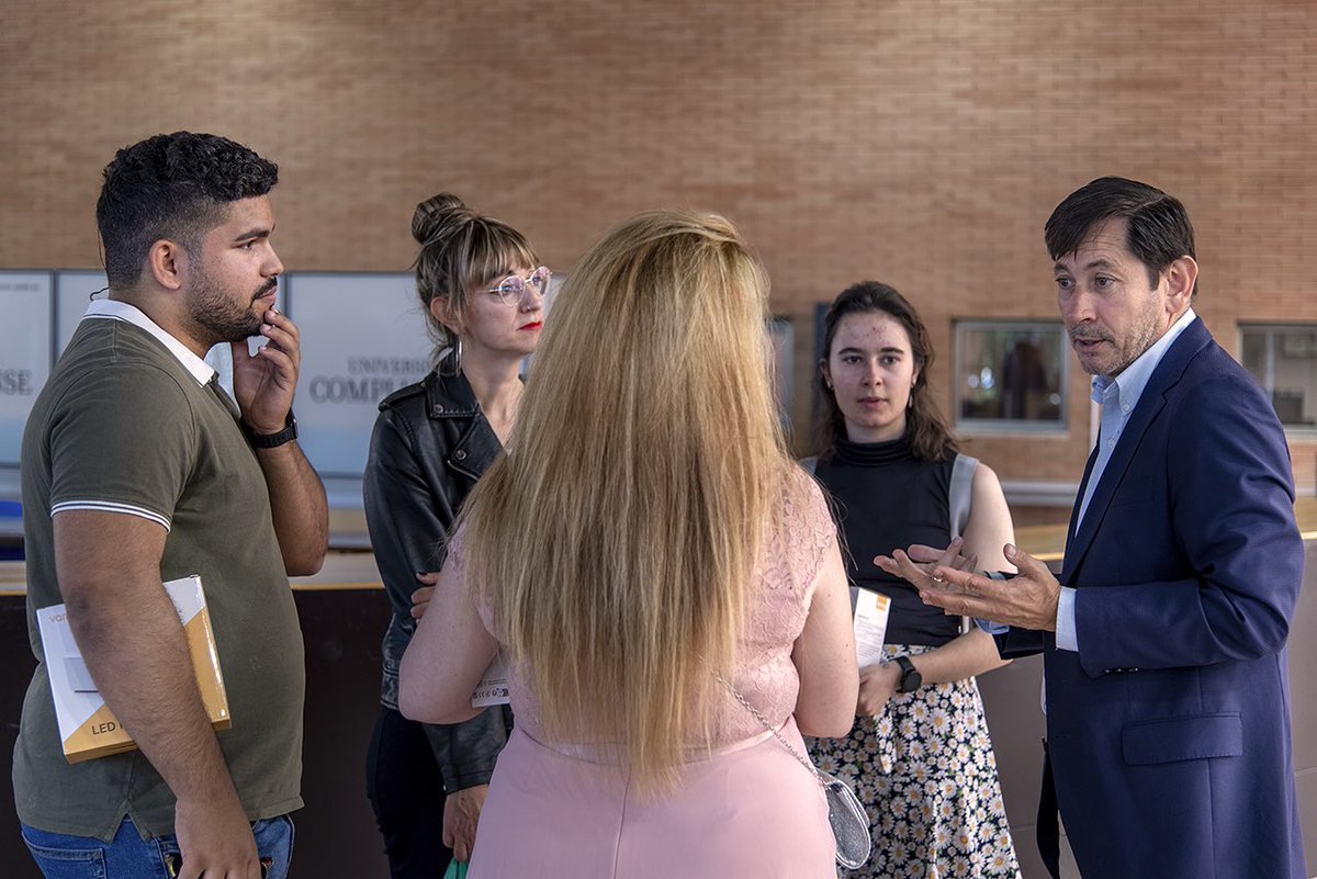 miguelasc66's tweet photo. Nuestro agradecimiento al estudiantado de @unicomplutense que cumplimenta regularmente las encuestas de evaluación docente. Vuestra colaboración nos ayuda a mejorar. 
https://t.co/gR6Xr5UQwP https://t.co/qS8Ww9mnEY