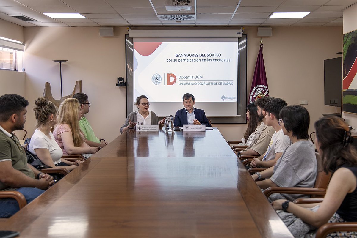 miguelasc66's tweet photo. Nuestro agradecimiento al estudiantado de @unicomplutense que cumplimenta regularmente las encuestas de evaluación docente. Vuestra colaboración nos ayuda a mejorar. 
https://t.co/gR6Xr5UQwP https://t.co/qS8Ww9mnEY