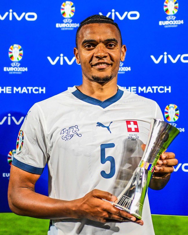 iamDebrah🟡 tweet media