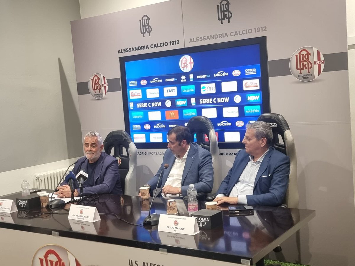 usalessandria's tweet image. ▶️ La conferenza stampa di oggi pomeriggio alessandriacalcio1912.it/conferenza-sta…

▶️ Guarda video integrale a questo link youtu.be/2WZg5YiKjrA?si…

Photo credits: Anri Prifti 

#ForzaGrigi #AlessandriaCalcio #Alessandria