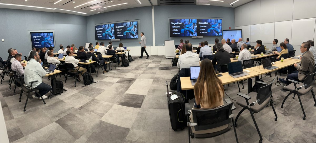 Today at the <a href="/Cisco/">Cisco</a> Chicago’s office, receiving more than 30 CIOs from Mexico with the support of our partners. Congratulations <a href="/QuintanaGIsidro/">Isidro Quintana Garza</a> for the organization and excellence. #ProudToBeLatam