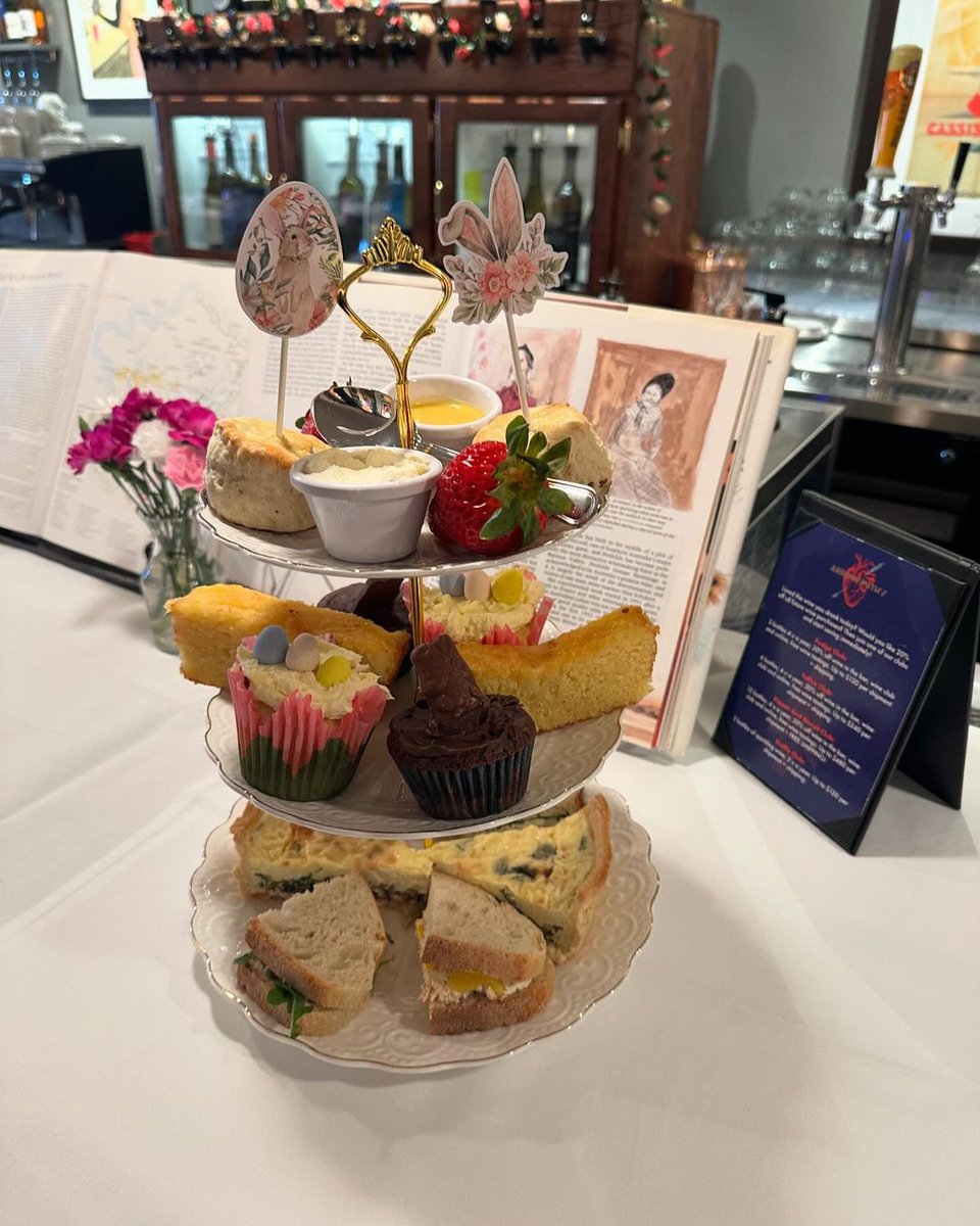 VisitSYV's tweet image. In addition to their wonderful selection of local and worldwide wines and beers, Arrowsmith's Wine Bar offers a delightful high tea service monthly. It's just one of the fun events at this European-style bar in Solvang.  bit.ly/3yuvTe4

📸: Arrowsmith's Wine Bar