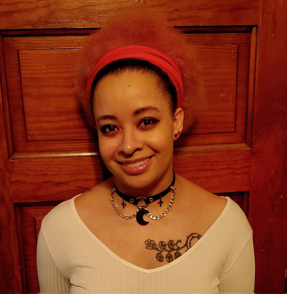 Hot damn, got my eyeliner right the first time?! Anyways it's Juneteenth, I'm off work and riding into The Lands Between, streaming #EldenRing. Come join me while I get ready for the new DLC!