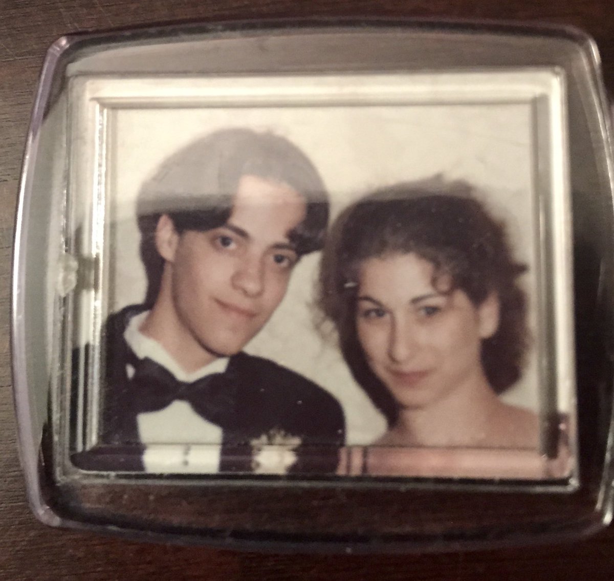 jl_greenberg's tweet image. 19 years married + 9 years dating = 28 years together. So glad we snuck away for a quick cake pop toast 🎊🎉❤️
#anniversary