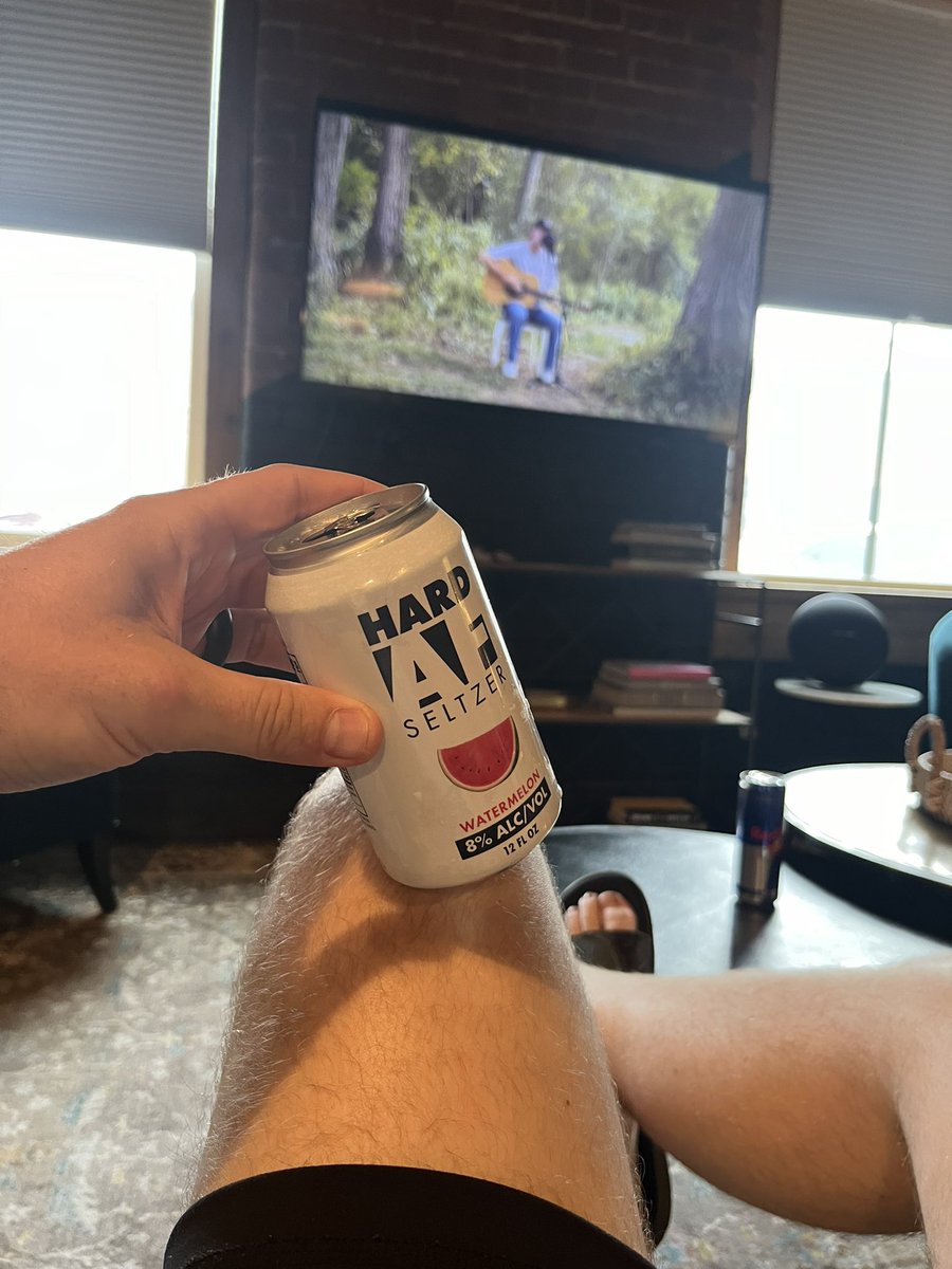 AllenDorrell's tweet photo. @StJamesStJames @DanHollaway @hardafseltzer 4 down, let’s gooooooo #TulasToNashville https://t.co/DKzkJk4LPi