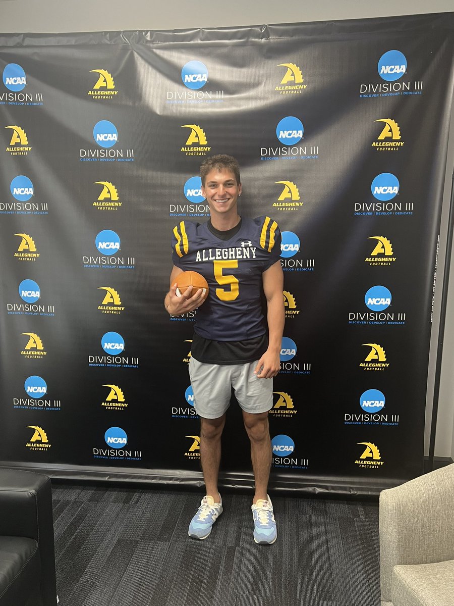 Thanks to <a href="/Coach_Layer/">Braden Layer</a> and the football staff of Allegheny college for the great visit today <a href="/AlleghenyFB/">Allegheny Football</a>.