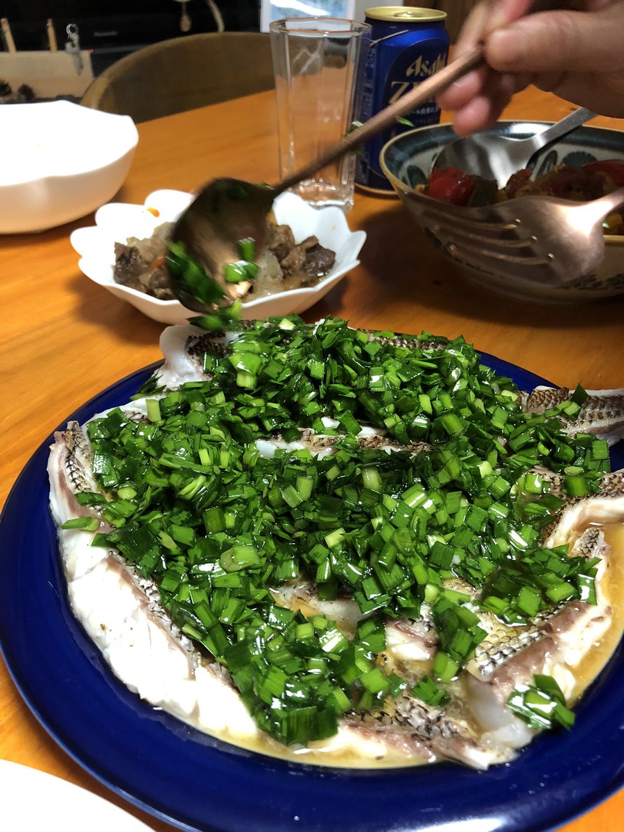 SlowBaseOnomich's tweet photo. 鯛の炙りのニラのせ https://t.co/aBdlu6IbqS