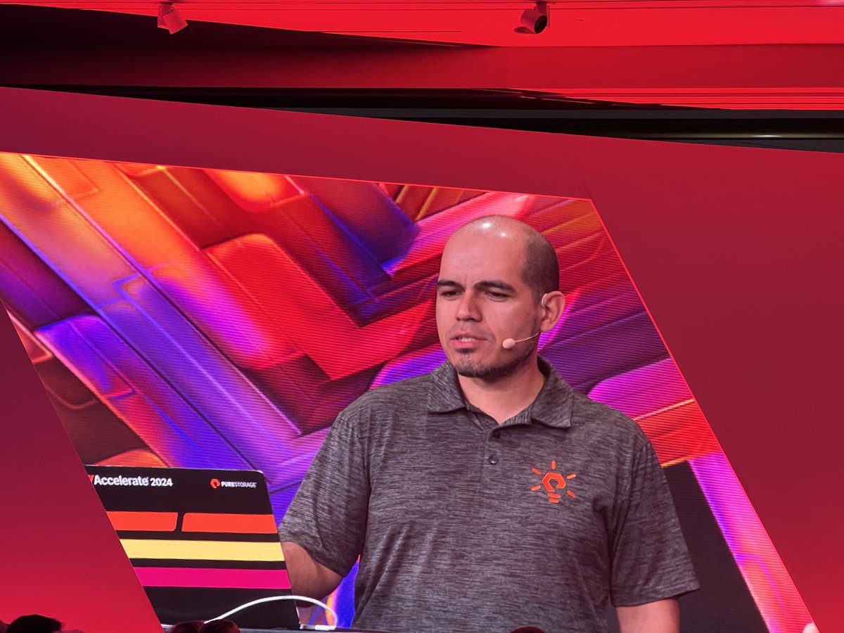 andriven's tweet photo. Love seeing @ivanjperu on stage walking through the new AI Copilot in the @PureStorage Inventor shirt - only given to those who have patents with Pure (I might have one too :). #PureAccelerate https://t.co/GvLH8mRvnz