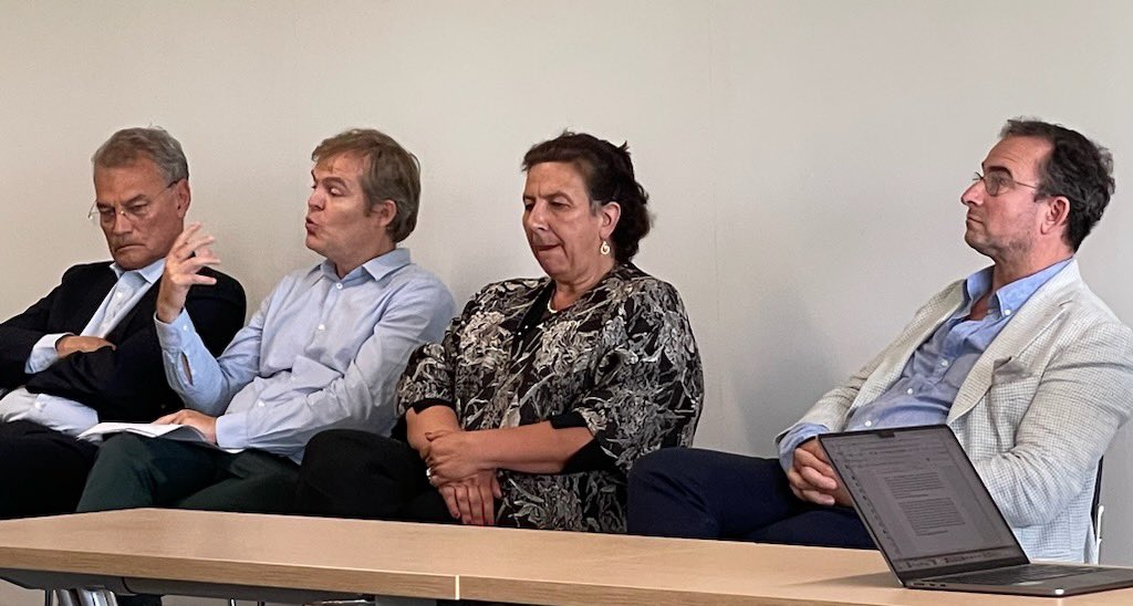 Delphine Manceau tweet media