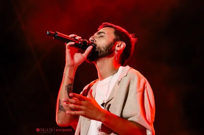 SevillaEnHora's tweet photo. 💥 Ya disponible la #Fotogaleria de Raule y Marta Santos – Icónica Santalucía Sevilla Fest @iconicafest
📸 @evaagarciiaa25
https://t.co/ILmgl46Y2p
#IconicaFest #SevillaEnHora #Sevilla #MartaSantos #Raule https://t.co/aAsFUWhoQT