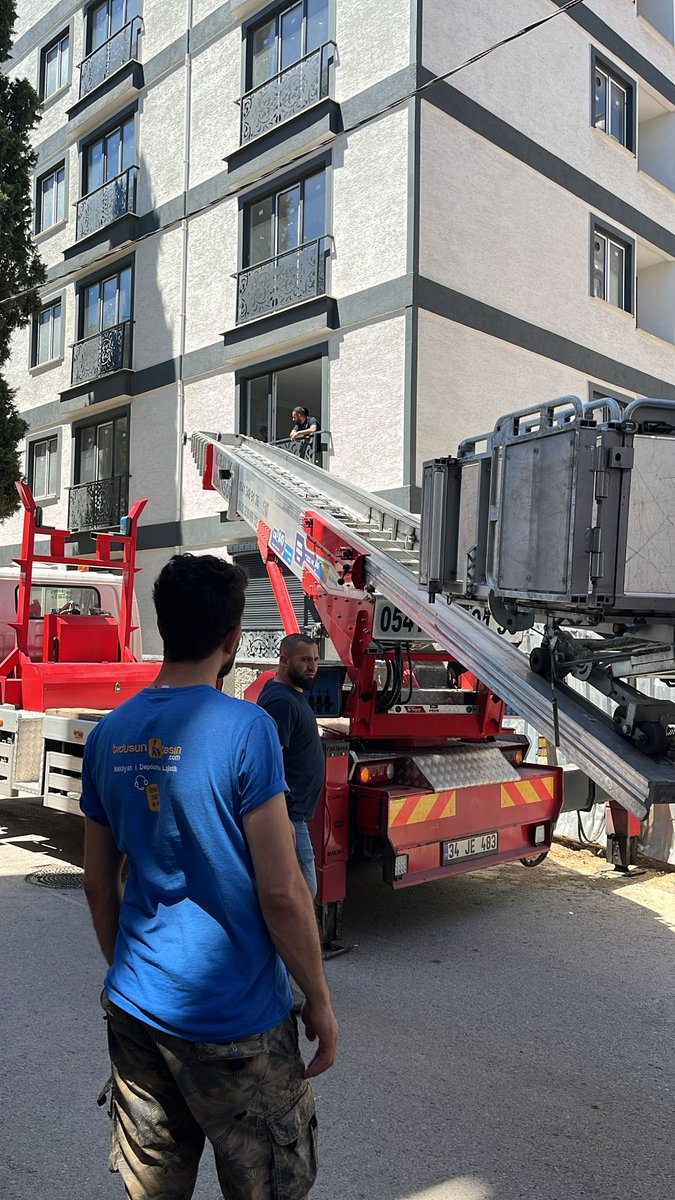 World Wide Moving Service

#worldwidemovingservice #doortodoorservices #moving #delivery #evtaşıma #asansörlünakliyat