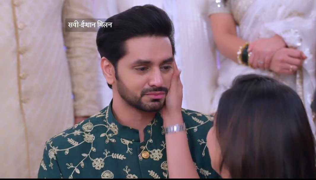 Shaktian_Ranvir's tweet photo. The way #ShaktiArora  is making evryone cry from his last episodes As IshaanBhosle 
People who aren't even watching the show are feeling his pain. 
Today the performance so breathtaking, Iam still shaken
@TheITA_Official he deserves the Best Actor award 
#GhumHaiKisiKeyPyaarMeiin https://t.co/M5IYxbZ7oJ
