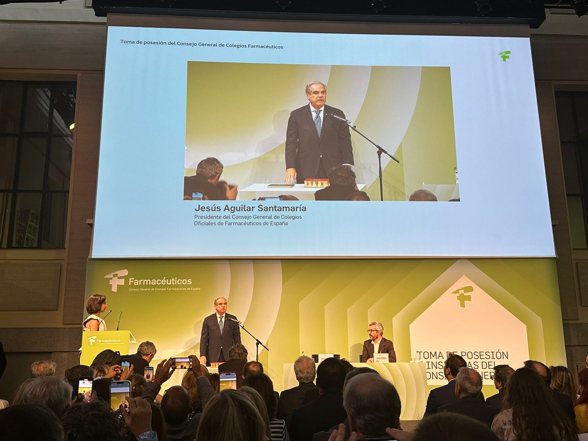 Manuel M. del Peral (@manuelmperal) on Twitter photo En nombre del <a href="/COFMadrid/">COF Madrid</a> doy mi más sincera felicitación a <a href="/PresidenteCGCOF/">Jesús Aguilar</a> y a su equipo por sus tomas de posesión en sus cargos al frente de <a href="/Farmaceuticos_/">Consejo General Colegios Farmacéuticos</a> Desde <a href="/COFMadrid/">COF Madrid</a> seguiremos colaborando en beneficio de la profesión #farmacéutica y la salud de la población. En nombre del <a href="/COFMadrid/">COF Madrid</a> doy mi más sincera felicitación a <a href="/PresidenteCGCOF/">Jesús Aguilar</a> y a su equipo por sus tomas de posesión en sus cargos al frente de <a href="/Farmaceuticos_/">Consejo General Colegios Farmacéuticos</a> Desde <a href="/COFMadrid/">COF Madrid</a> seguiremos colaborando en beneficio de la profesión #farmacéutica y la salud de la población.
