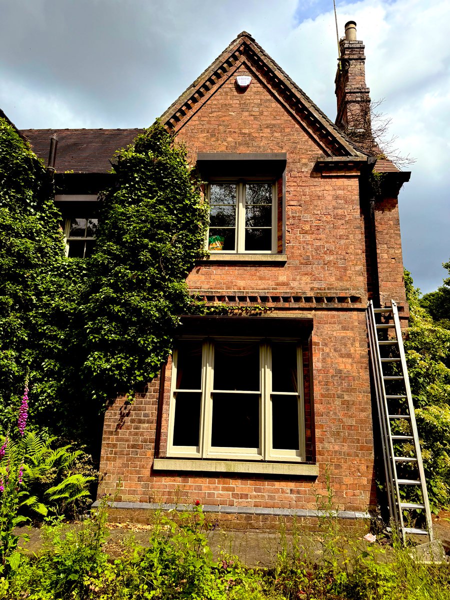 stone_security's tweet image. Very nearly needed a cherry picker today! 

A 200 yr old house and an alarm system that wasn’t far off 30 yrs old… All now updated with the latest Pyronix intruder alarm equipment 🙌🏼