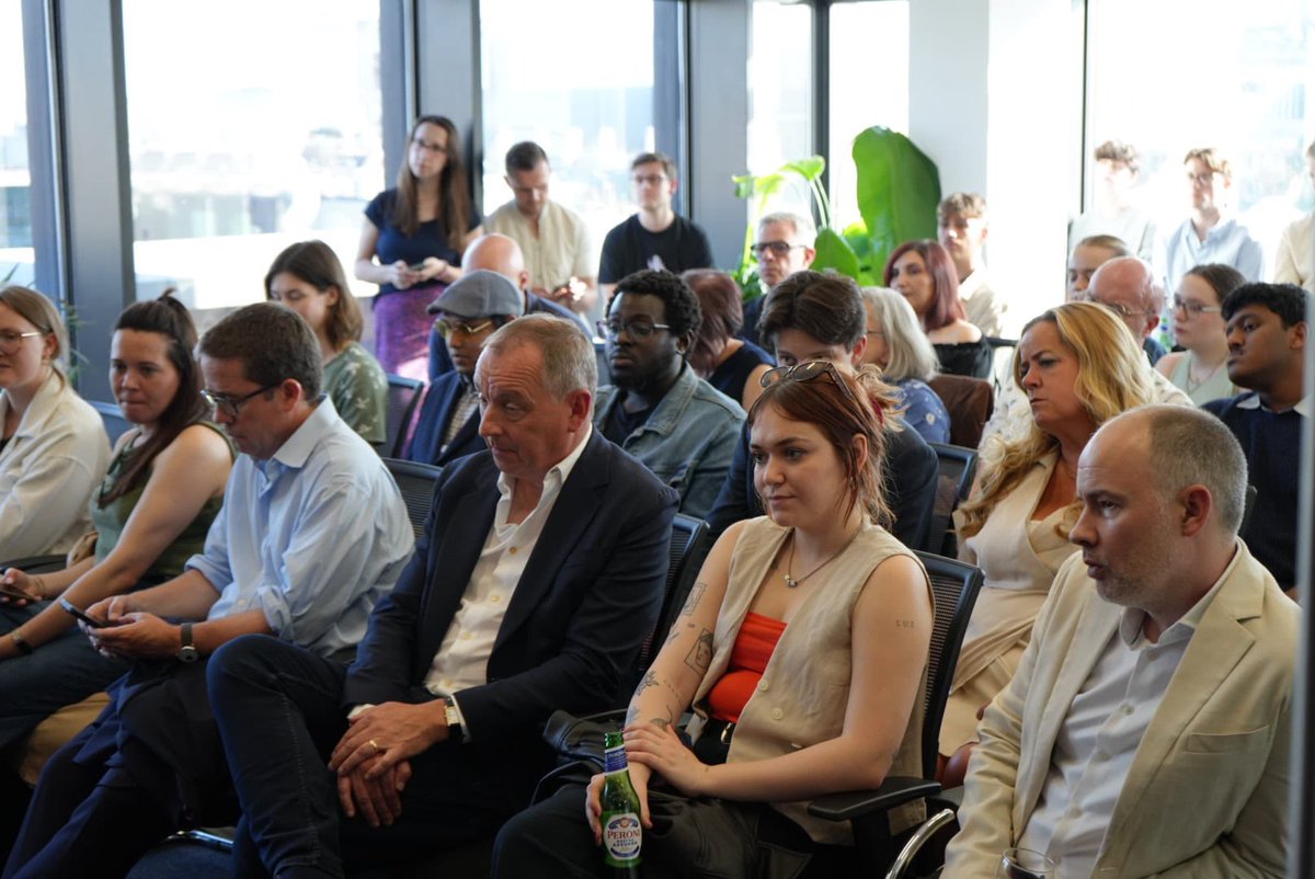 PRCA_HQ's tweet photo. We’re live and enjoying the panel on AI in comms:📍 @GraylingUK
Experts from @Hkstrategies, @LogicallyAI, @MissiveComms, and @CCgroupPR are discussing:
🔹 AI’s value and pitfalls
🔹 Combating misinformation
🔹 Ethical risks of AI
🔹 Future talent needs
#AI #PRCAtechgroup https://t.co/jhtv50xt8l