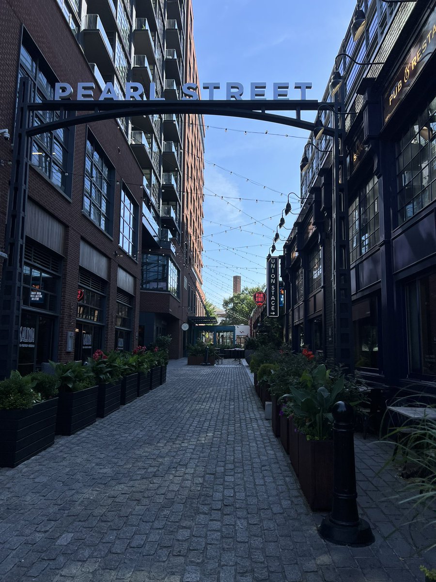 pedalspathways's tweet photo. #bikeDC #urbanadventurebikeride https://t.co/NKMpyYy7Yx