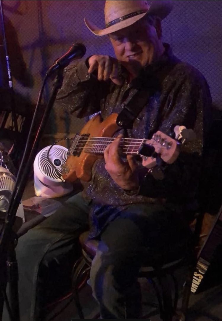 gfrendakKOB's tweet image. #Update The family of Patrick Pearson confirms he died in the #SouthFork fire. He was staying at the Swiss Chalet Inn in #Ruidoso and tried to evacuate. 
They call him a great musician, who only wanted to make people happy. 

Story tonight on @KOB4