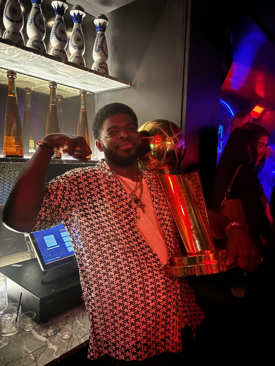 PKSubban1's tweet image. 5X All Star…Now a Champion at 26! ..you did your family, St Louis, the city of Boston…&amp;amp; Kobe Proud!🐍 he’s smiling for sure!

Just getting started champ! 🏆 1st of many!

#mambamentality #mambaforever #tatumtime